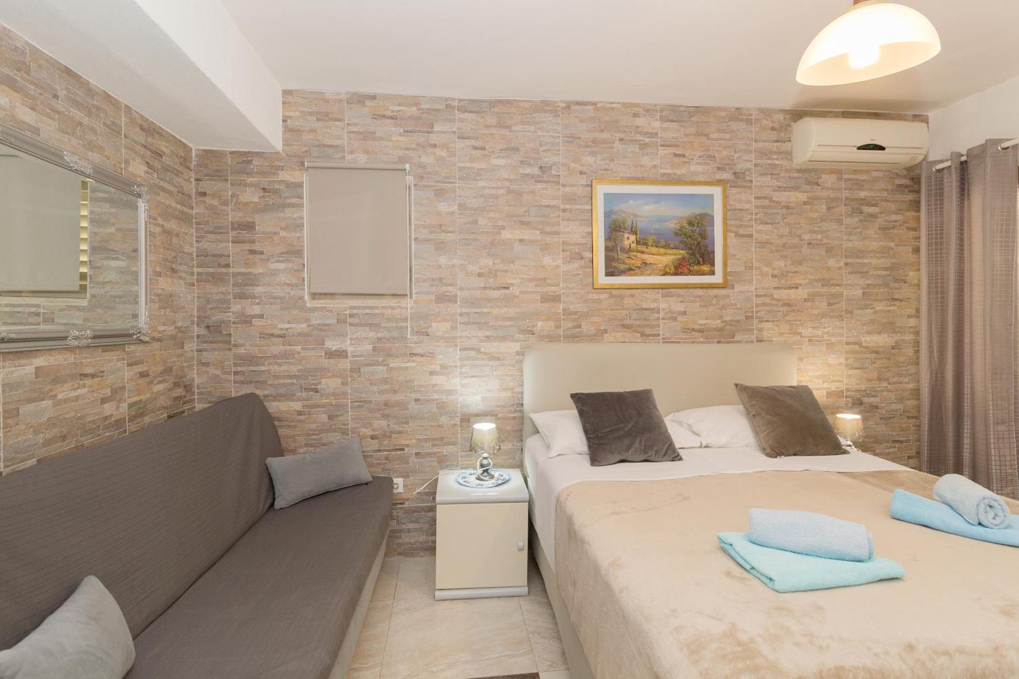 Bed And Breakfast Porto Del Mar Medulin Exterior foto