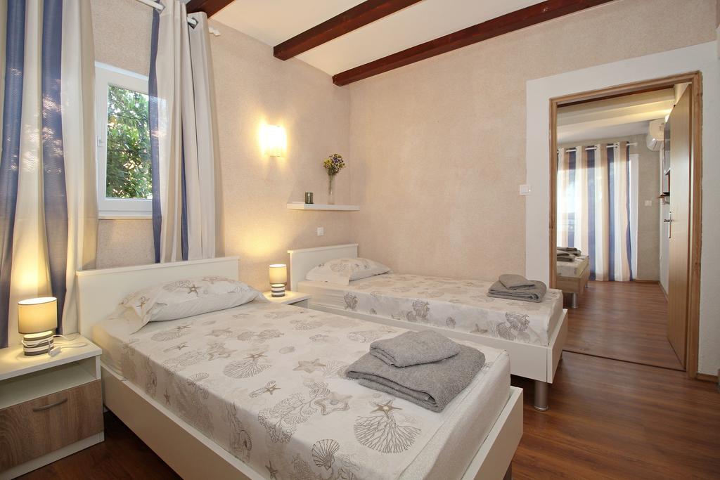 Bed And Breakfast Porto Del Mar Medulin Exterior foto